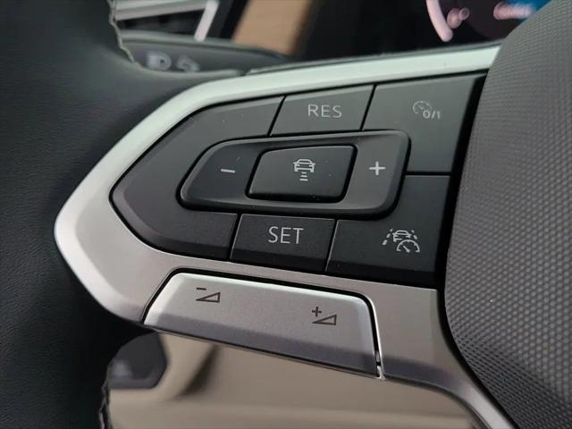 2026 Volkswagen Atlas SE with Technology