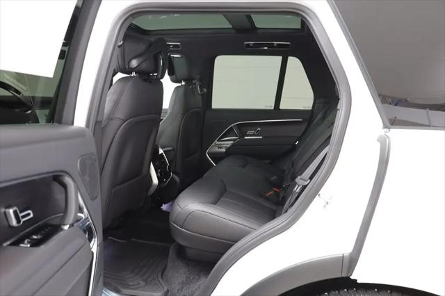 2026 Land Rover Range Rover P400 SE