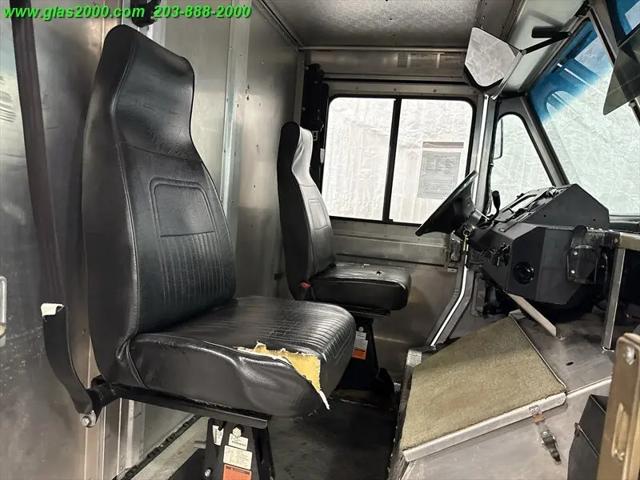 2014 Ford E-350 Stripped E-350