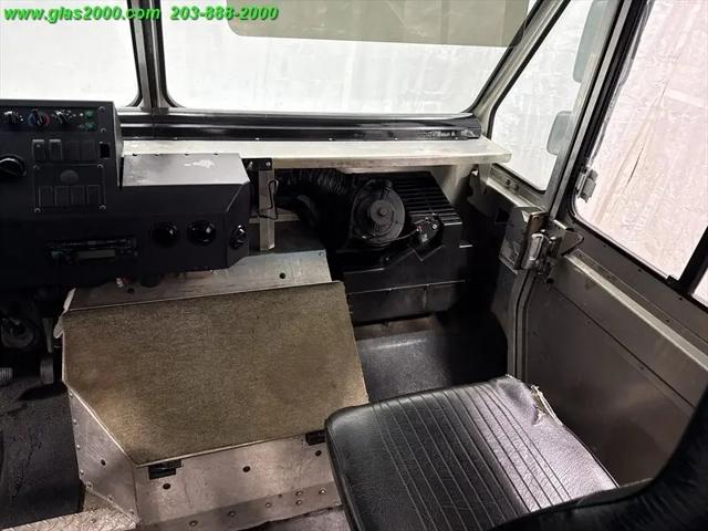 2014 Ford E-350 Stripped E-350
