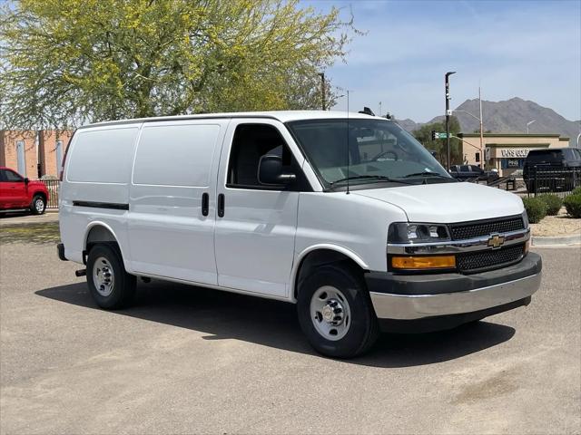 2026 Chevrolet Express Cargo Van 2500 Regular Wheelbase, WT, RWD