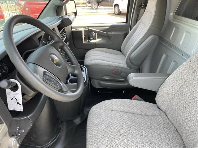 2026 Chevrolet Express Cargo Van 2500 Regular Wheelbase, WT, RWD