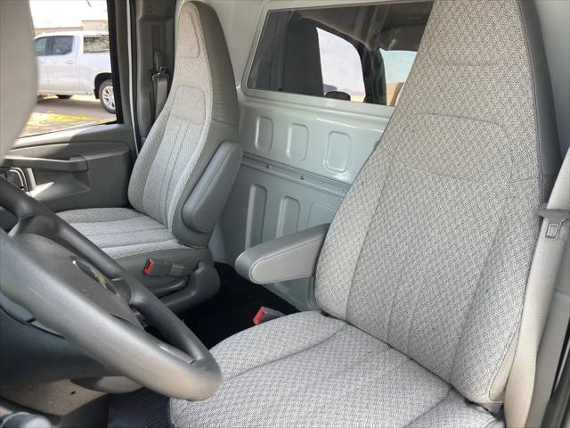 2026 Chevrolet Express Cargo Van 2500 Regular Wheelbase, WT, RWD