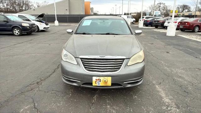 2013 Chrysler 200 Limited
