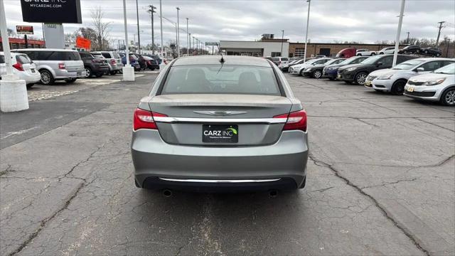 2013 Chrysler 200 Limited