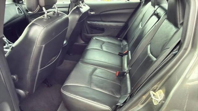 2013 Chrysler 200 Limited