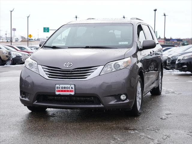 2016 Toyota Sienna XLE
