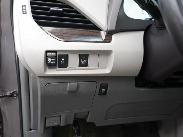 2016 Toyota Sienna XLE