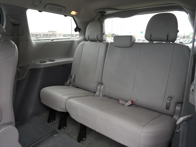 2016 Toyota Sienna XLE