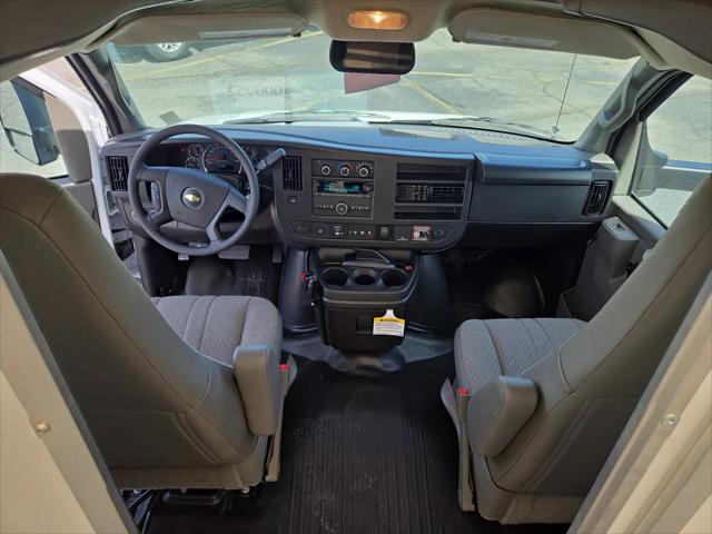2026 Chevrolet Express Cutaway 4500 Van