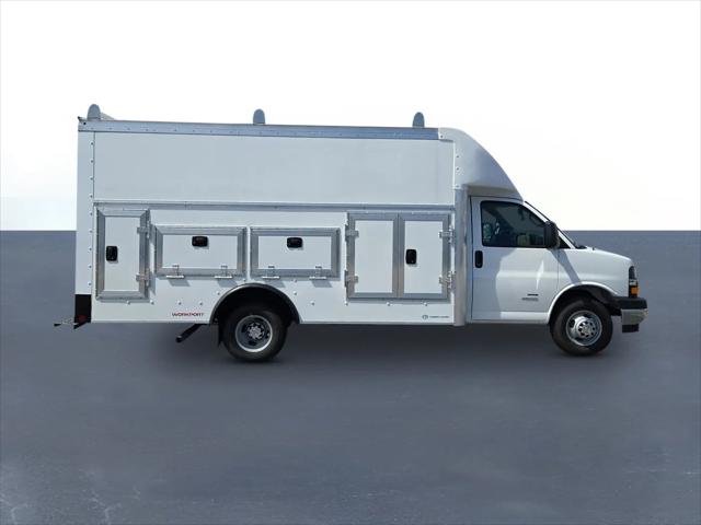 2026 Chevrolet Express Cutaway 4500 Van
