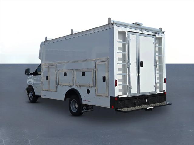 2026 Chevrolet Express Cutaway 4500 Van