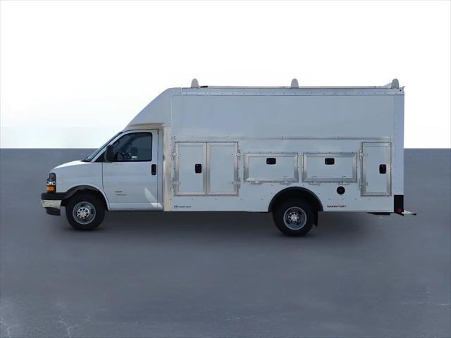 2026 Chevrolet Express Cutaway 4500 Van