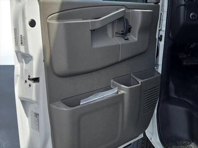 2026 Chevrolet Express Cutaway 4500 Van