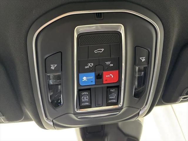 2026 Jeep Grand Cherokee Altitude 4x4