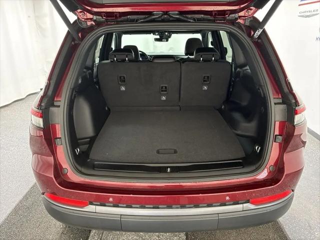 2026 Jeep Grand Cherokee Altitude 4x4