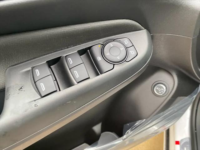 2026 Buick NV Avenir FWD