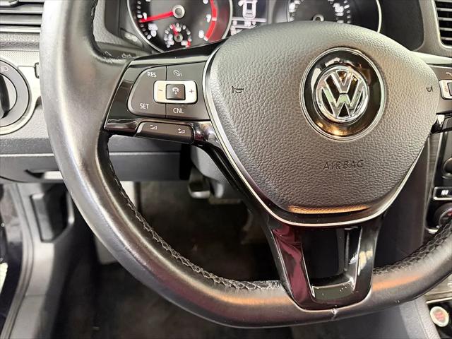 2018 Volkswagen Passat 2.0T SE