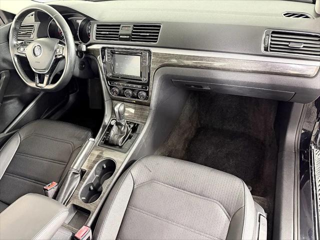 2018 Volkswagen Passat 2.0T SE