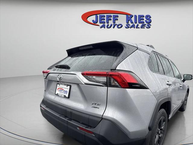 2020 Toyota RAV4 XLE