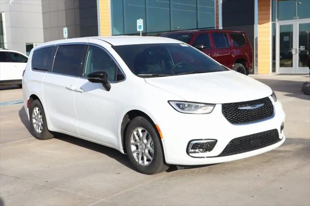 2026 Chrysler Pacifica Select for sale in Shawnee, OK