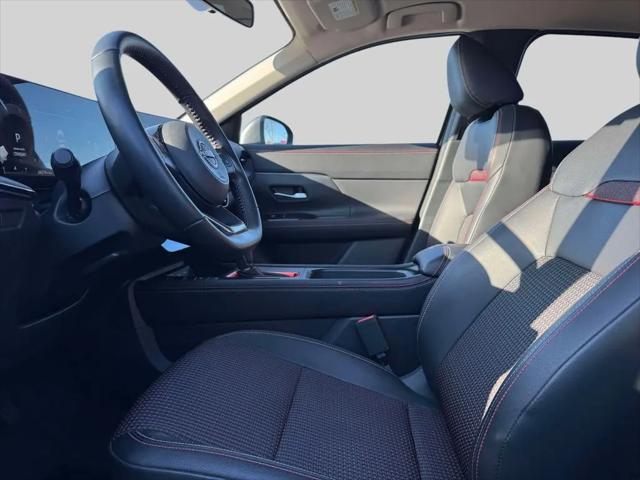 2025 Nissan Kicks SR Intelligent AWD