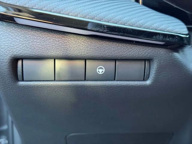 2025 Nissan Kicks SR Intelligent AWD