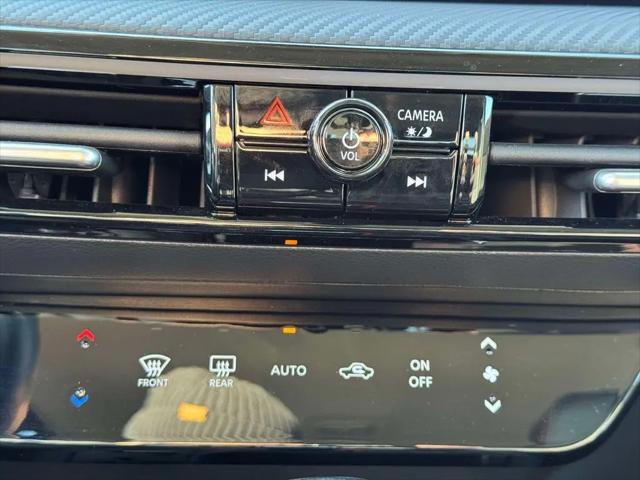 2025 Nissan Kicks SR Intelligent AWD