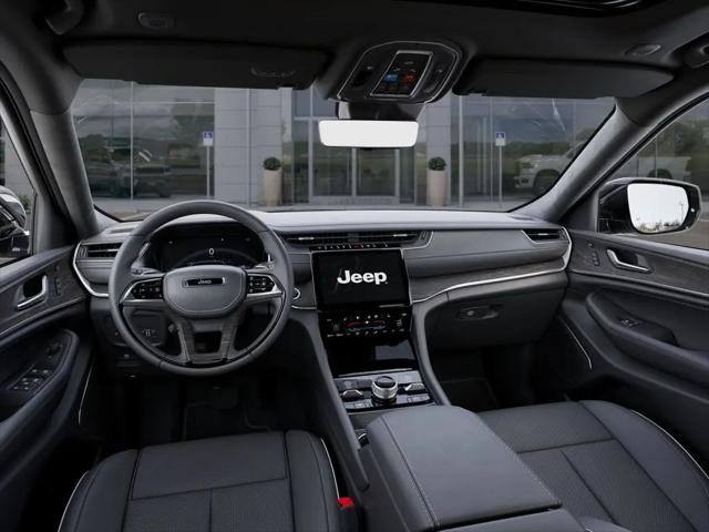 2025 Jeep Grand Cherokee Overland 4x4