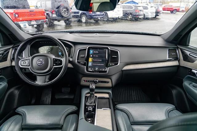 2022 Volvo XC90 T6 Inscription 7 Passenger