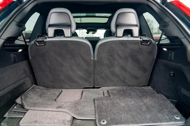 2022 Volvo XC90 T6 Inscription 7 Passenger