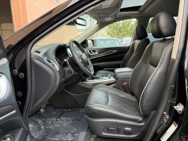 2019 INFINITI QX60 LUXE