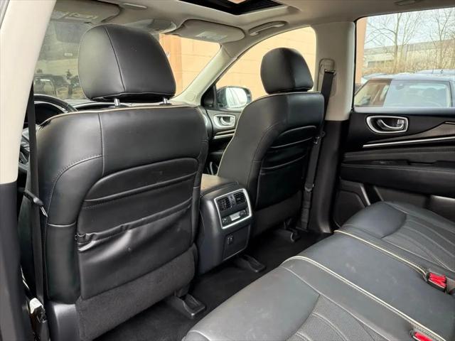 2019 INFINITI QX60 LUXE