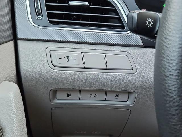 2016 Hyundai Sonata Hybrid SE