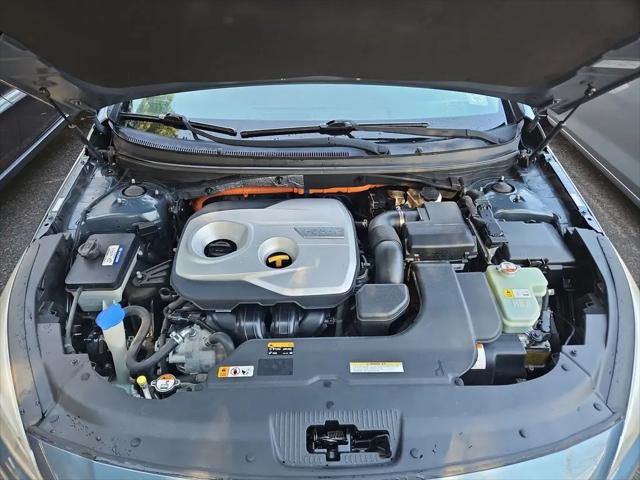 2016 Hyundai Sonata Hybrid SE