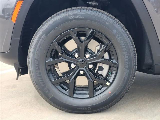 2026 Jeep Grand Cherokee L Altitude 4x4