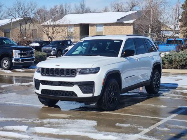 2026 Jeep Grand Cherokee Altitude 4x2