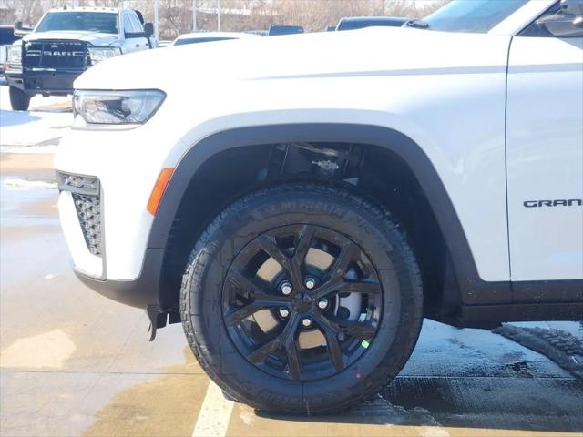 2026 Jeep Grand Cherokee Altitude 4x2