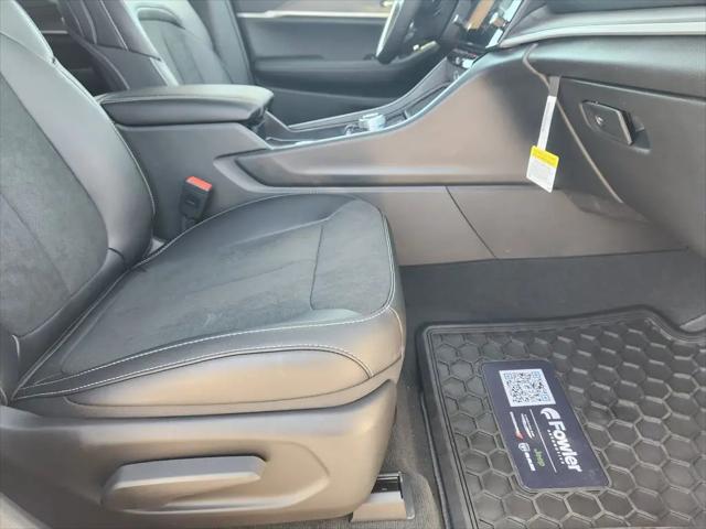 2026 Jeep Grand Cherokee Altitude 4x2
