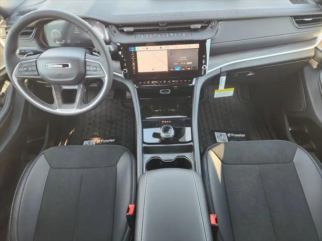 2026 Jeep Grand Cherokee Altitude 4x2