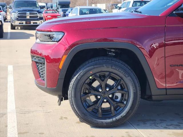 2026 Jeep Grand Cherokee Altitude 4x2