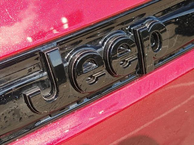 2026 Jeep Grand Cherokee Altitude 4x2