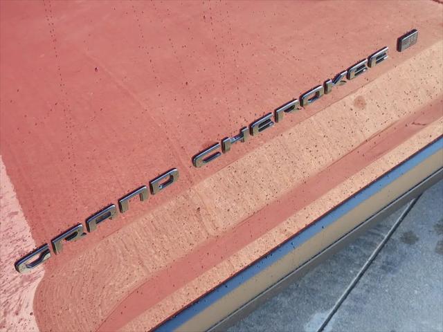 2026 Jeep Grand Cherokee Altitude 4x2