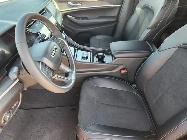 2026 Jeep Grand Cherokee Altitude 4x2