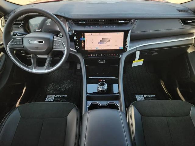 2026 Jeep Grand Cherokee Altitude 4x2