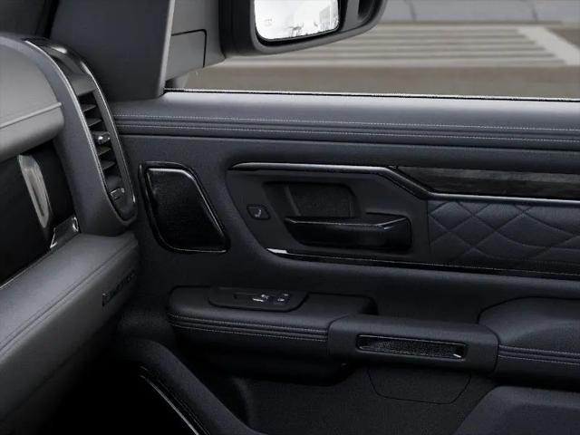 2026 Ram 1500 Limited Crew Cab 4x4 57 Box