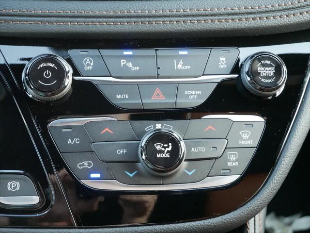2026 Chrysler Pacifica Pinnacle AWD