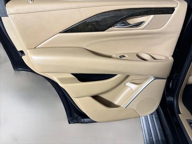 2020 Cadillac Escalade 4WD Platinum