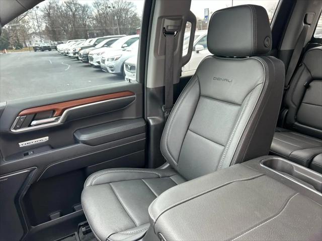 2023 GMC Sierra 1500 4WD Crew Cab Short Box Denali