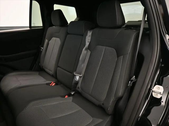 2026 Jeep Cherokee Laredo 4x4